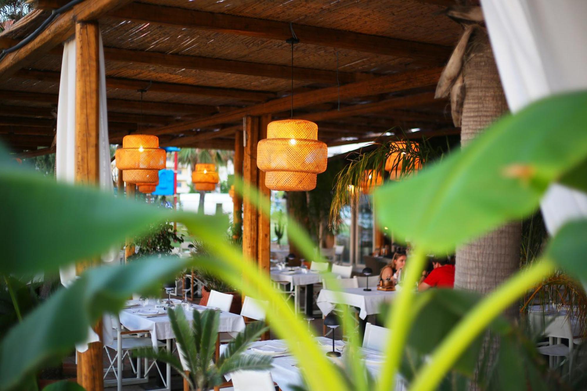 Oricon Coast Luxury Resort Orikum Luaran gambar